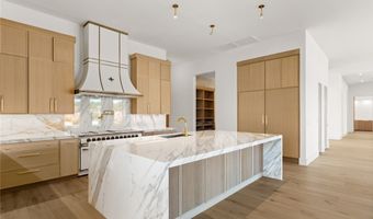 24 Soaring Bird Ct, Las Vegas, NV 89135