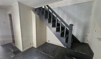 71 Boothby St, Augusta, ME 04330