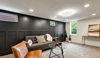 5819 Bramble Ave, Cincinnati, OH 45227