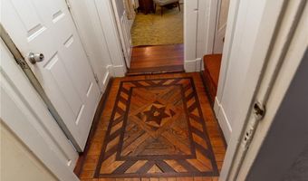 17 Warner St, Newport, RI 02840