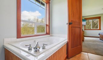14900 NE CRITTER HILL Dr, Amboy, WA 98601