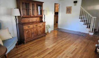 124 Pilgrim Rd, Bristol, CT 06010