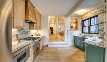 16 Chestnut St, Boston, MA 02129