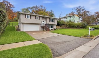 903 Roberts St, Altoona, WI 54720