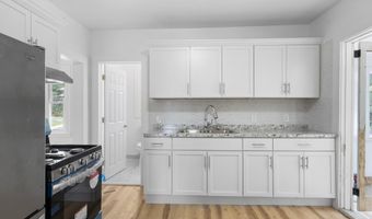 18 Park St, Bristol, CT 06010