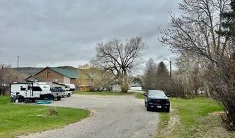 38 N Woodard Ave, Absarokee, MT 59001