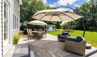 55 Heritage Dr, Allentown, NJ 08501