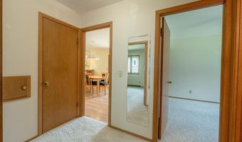 518 Topaz Ln, Madison, WI 53714