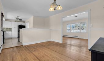 916 Beachwood Blvd, Beachwood, NJ 08722