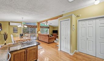 160 Ginsburg Cir, Albrightsville, PA 18210