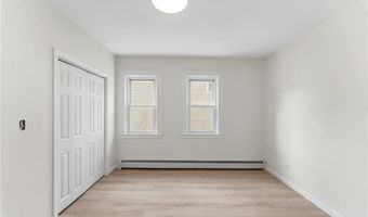 26 Alto St, Cranston, RI 02920