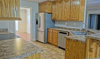 16992 Woodhaven Dr, Athens, AL 35613