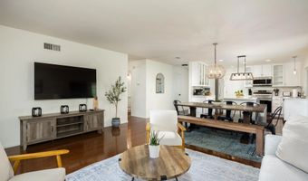6809 Lipmann St, San Diego, CA 92122