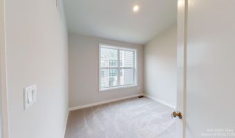2907 Corston Rd, Ann Arbor, MI 48105