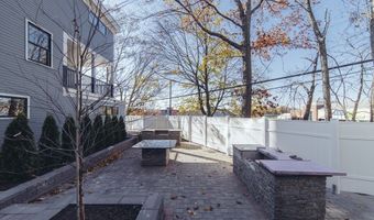 45 Spring St 12A, Boston, MA 02132