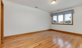 1773 W Whispering Ct, Addison, IL 60101