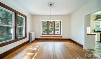 76 Starnes Cove Rd, Asheville, NC 28806
