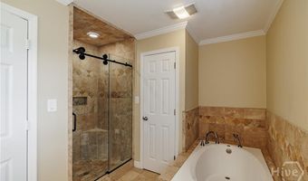 124 Pin Oak Ct, Athens, GA 30606