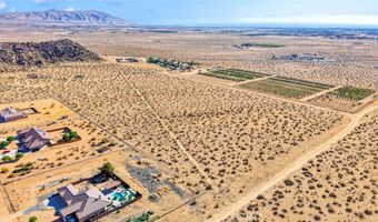 2222 Ottowa Rd, Apple Valley, CA 92307