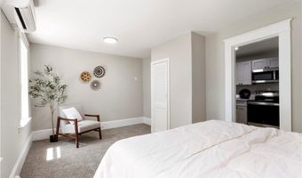 40 Lima St, Warwick, RI 02889