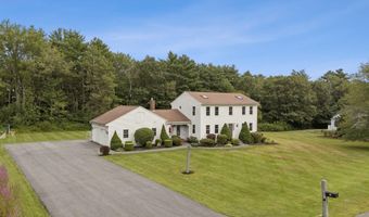 2 Winsome Lea Rd, Falmouth, ME 04105