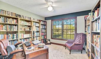 18321 Marlowes Dr, Aurora, IN 47001