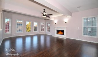 3260 Nottingham Dr, Algonquin, IL 60102