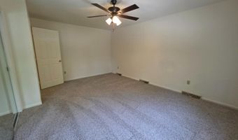 9 GRISTMILL Dr, Dover, DE 19904