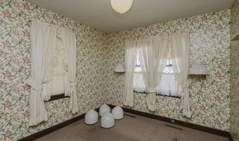 1147 State St, Augusta, KS 67010