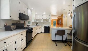 342 Arlington St, Acton, MA 01720