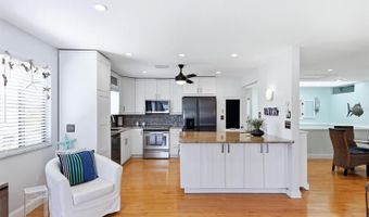 517 KUMQUAT Dr, Anna Maria, FL 34216