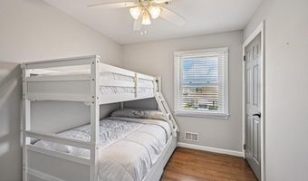 76 Ronald Ave S, Bayville, NJ 08721