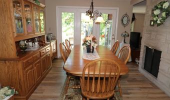 714 Edgewood Dr, Batesville, IN 47006