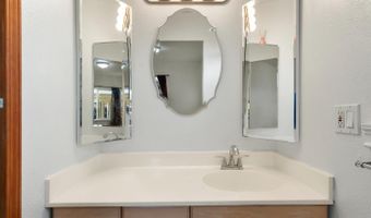 240 W Carolyn Dr, American Canyon, CA 94503