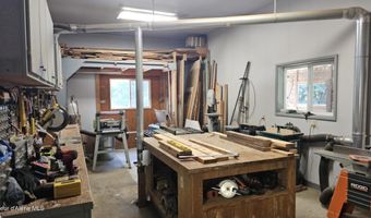 22902 E KING St, Cataldo, ID 83810