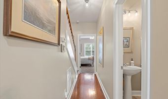 6 White Pond Blvd, Beaufort, SC 29902