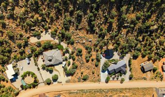 2868 N Foothill Dr, Apple Valley, UT 84737