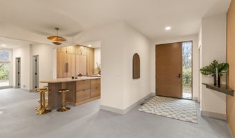 8830 NW 35th St, Ankeny, IA 50023