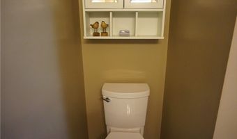 1037 Elk Dr, Ashtabula, OH 44004