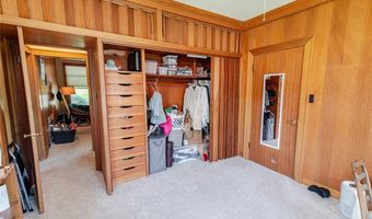 708 N 5th St, Atchison, KS 66002