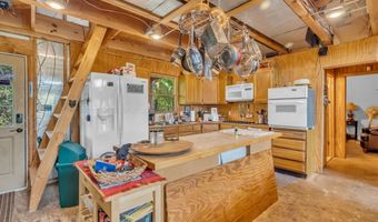141 COUNTY RD 3966, Arley, AL 35541