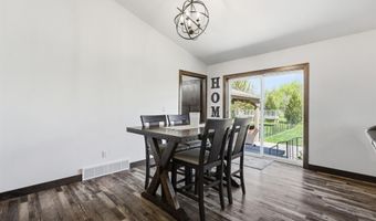 2660 W FALLEN OAK Dr, Appleton, WI 54913