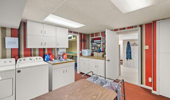 535 Forest Glen St, Ames, IA 50014