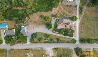40487 Riverview Dr, Cataldo, ID 83810