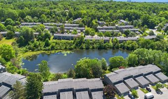731 Skynob Dr, Ann Arbor, MI 48105