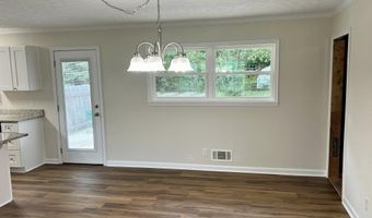 3921 LEE Dr, Anniston, AL 36207