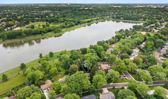 1738 E JONQUIL Ter, Arlington Heights, IL 60004