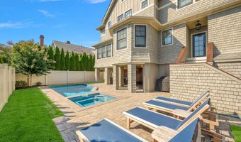 45 Strickland St, Bay Head, NJ 08742