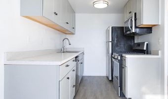 4600 DUKE St 413, Alexandria, VA 22304