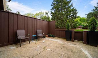 27 Mason Ct 27, Amesbury, MA 01913